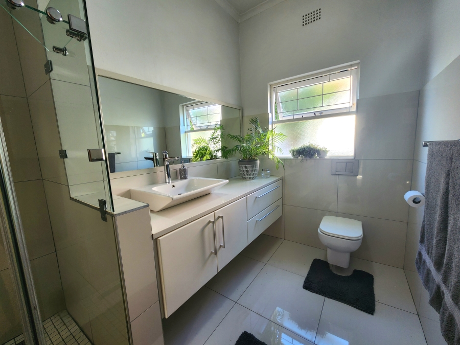 4 Bedroom Property for Sale in Panorama Western Cape